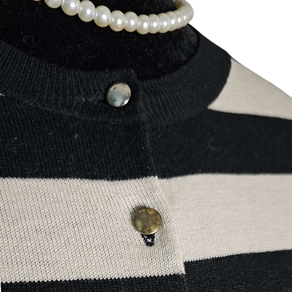 Banana Republic Black and Cream Striped Cardigan - Picture 4 of 4